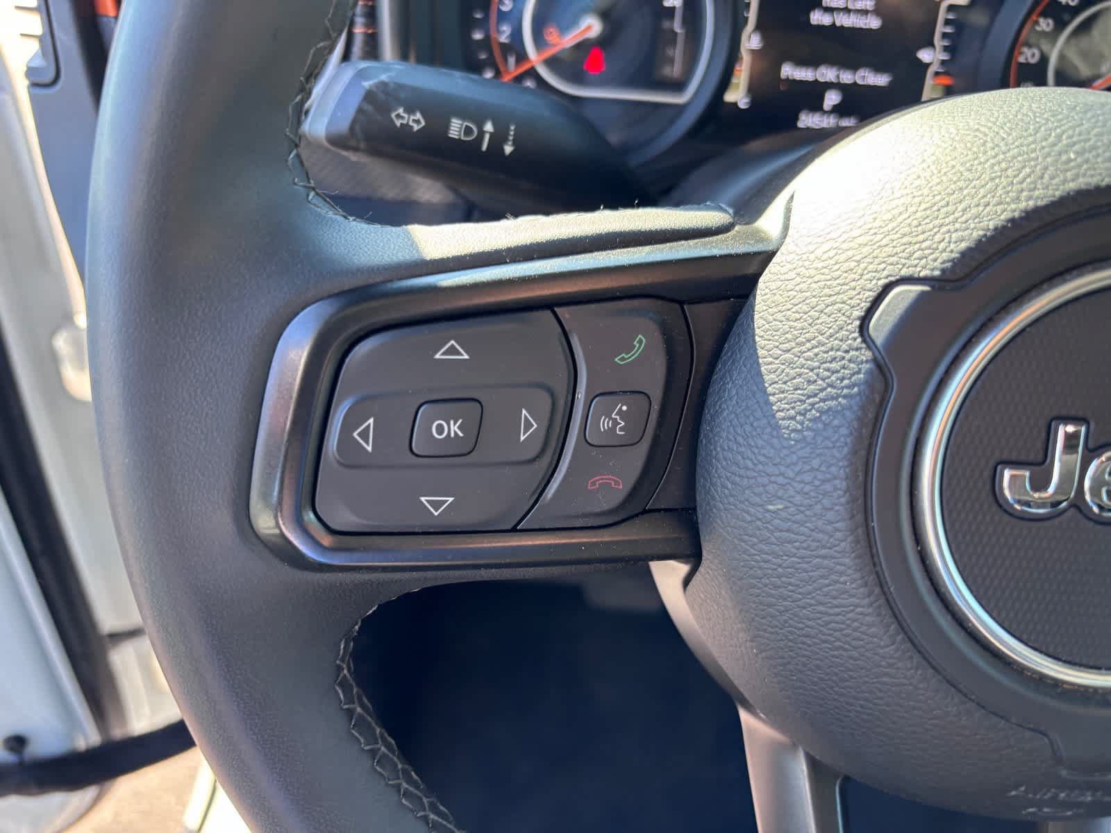 Used 2026 Jeep Gladiator Mojave AWD/4WD image 17