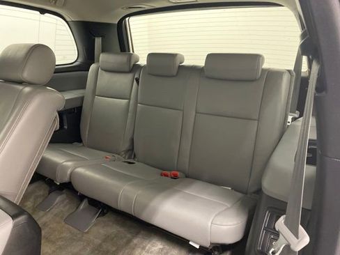 Used 2011 Toyota Sequoia Platinum image 29