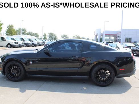 Used 2012 Ford Mustang Premium RWD image 4