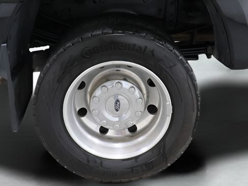 Used 2025 Ford F450 Platinum AWD/4WD image 39