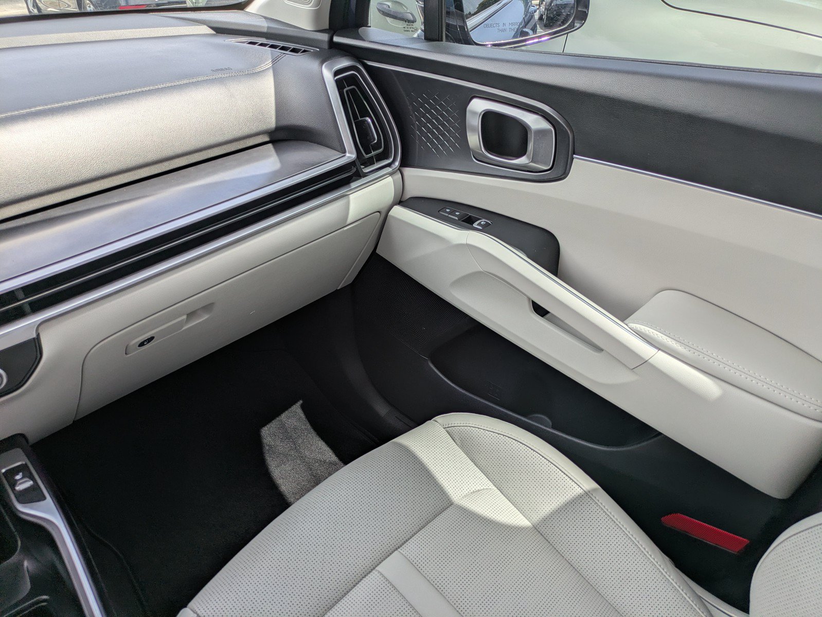 Certified 2024 Kia Sorento S w/ Panoramic Sunroof Package FWD image 14