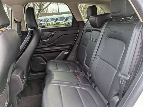 Used 2023 Lincoln Corsair Reserve w/ Equipment Group 201A image 13