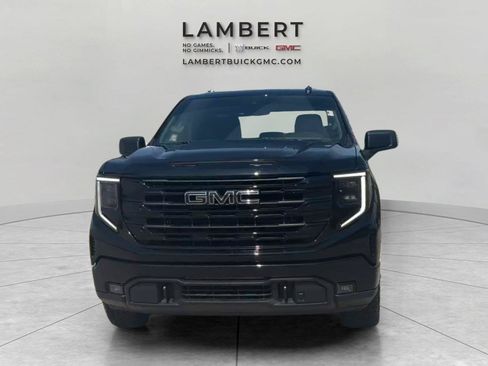 Used 2023 GMC Sierra 1500 Elevation w/ LPO, Elevation Black Package AWD/4WD image 8