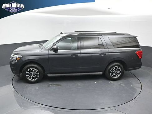 Certified 2022 Ford Expedition Max XLT RWD image 12