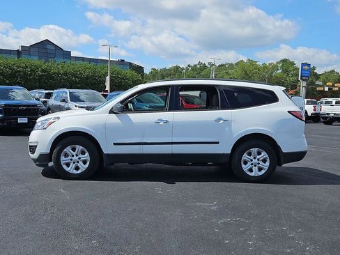 Used 2016 Chevrolet Traverse LS FWD image 3