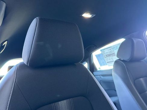 New 2025 Honda Civic Sport image 18