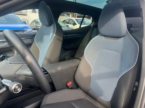 Used 2025 Volvo EX30 Ultra image 16