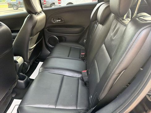 Used 2021 Honda HR-V EX-L image 12