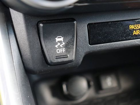 Used 2020 Toyota RAV4 LE w/ Carpet Mat Package FWD image 17