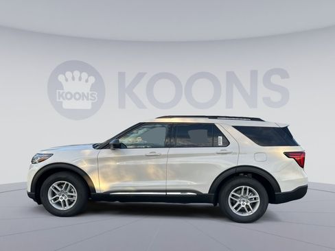 New 2025 Ford Explorer Active w/ Active Comfort Package image 2