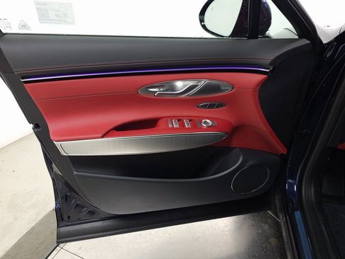 Used 2026 Genesis GV70 2.5T Sport Prestige image 10