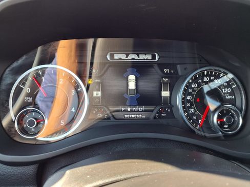 Used 2024 RAM 2500 Laramie w/ Night Edition AWD/4WD image 14