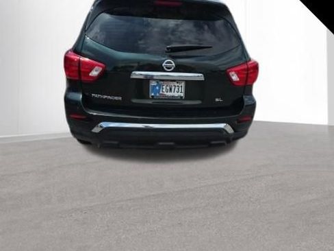 Used 2019 Nissan Pathfinder SL FWD image 6
