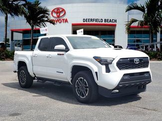 Used 2025 Toyota Tacoma TRD Sport video 1