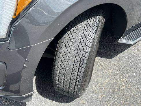 Used 2021 Ford Expedition XLT w/ Equipment Group 202A AWD/4WD image 3