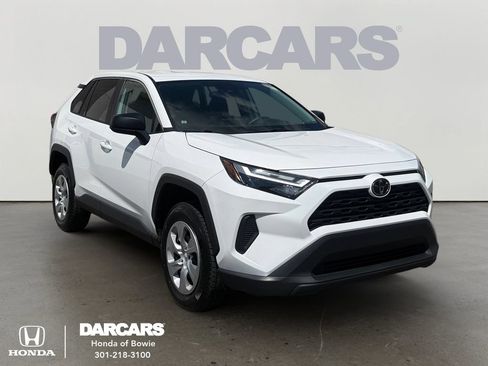 Used 2025 Toyota RAV4 LE AWD/4WD image 1