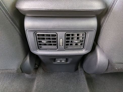 Used 2025 Toyota RAV4 XLE image 24