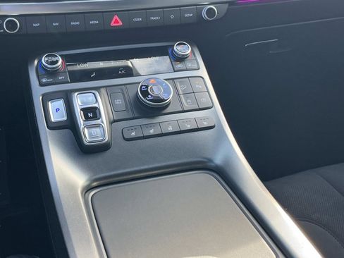 Used 2025 Hyundai Palisade Calligraphy image 14