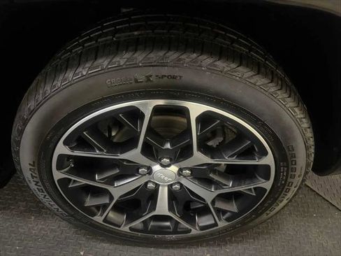 Certified 2023 Jeep Grand Cherokee Summit image 9