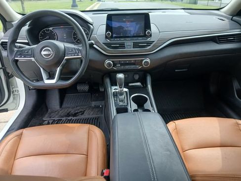 Used 2023 Nissan Altima 2.5 SV FWD image 37
