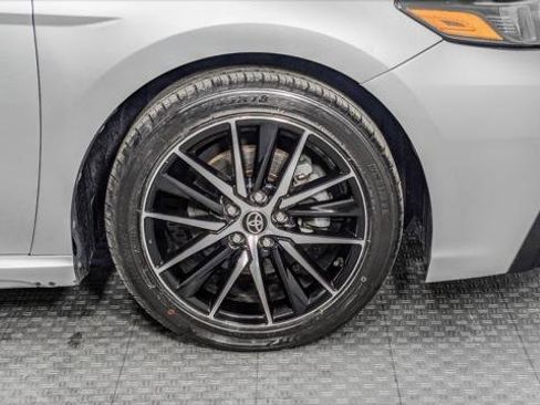 Used 2021 Toyota Camry SE image 28
