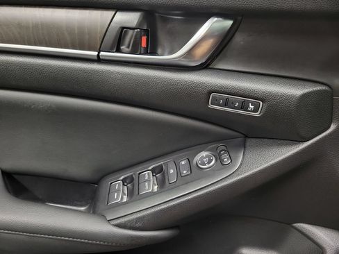 Used 2021 Honda Accord EX-L image 27
