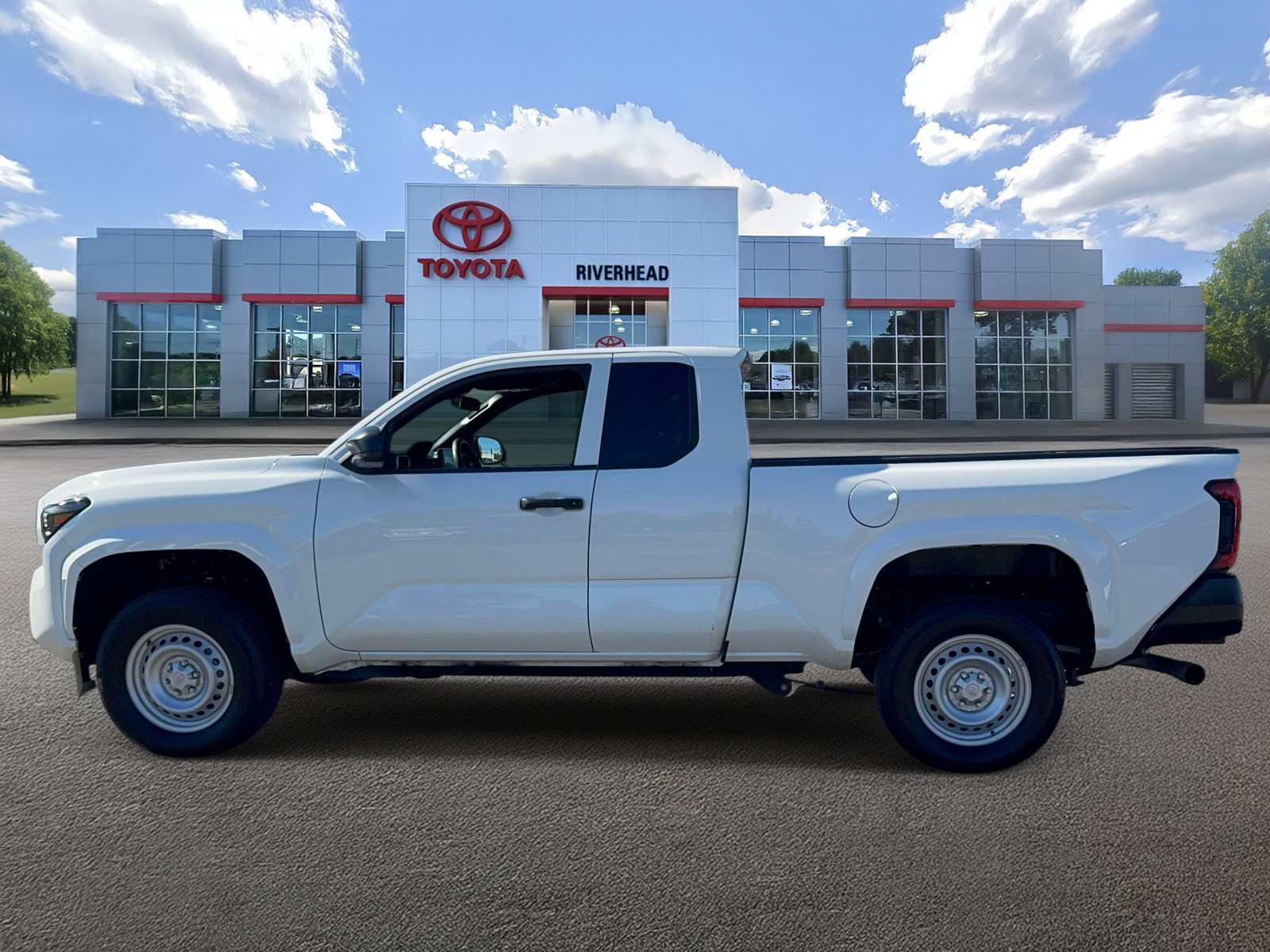 Certified 2025 Toyota Tacoma SR w/ SR Upgrade Package AWD/4WD image 5