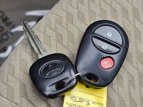 Used 2011 Toyota Tacoma 4x4 Double Cab w/ SR5 Pkg #2 image 31