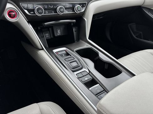 Certified 2019 Honda Accord Touring image 31