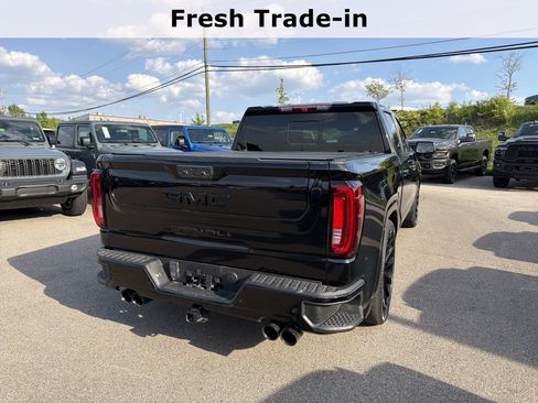 Used 2023 GMC Sierra 1500 Denali AWD/4WD image 9