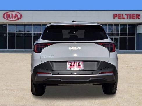 New 2026 Kia Sportage EX FWD image 4