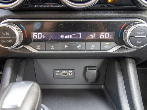 Used 2021 Nissan Sentra SV FWD image 28