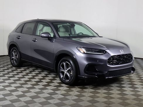 Used 2023 Honda HR-V EX-L image 2