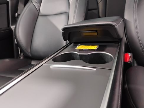 Used 2021 Tesla Model Y 2WD image 55