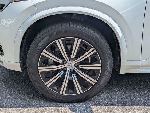 Certified 2025 Volvo XC90 B5 Core AWD/4WD image 11