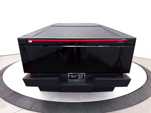 Used 2024 Tesla Cybertruck AWD Crew Cab image 19