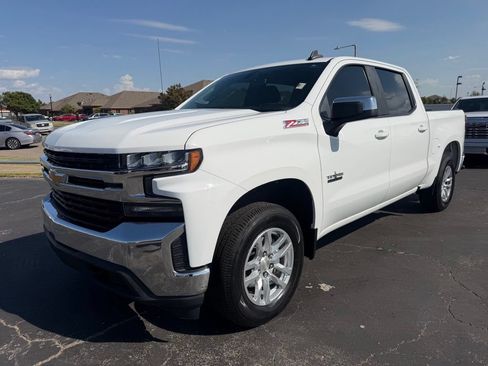 Used 2020 Chevrolet Silverado 1500 LT w/ Texas Edition AWD/4WD image 10