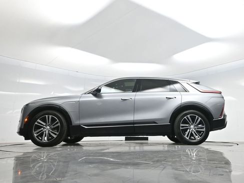 Used 2025 Cadillac Lyriq Luxury image 81