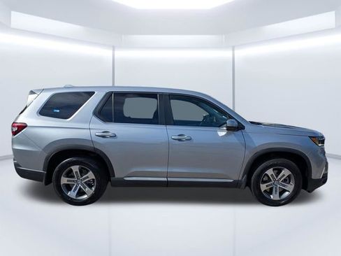 Used 2023 Honda Pilot EX-L image 3