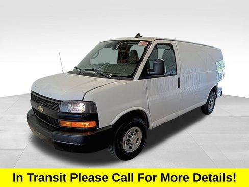 Used 2020 Chevrolet Express 2500 RWD image 3