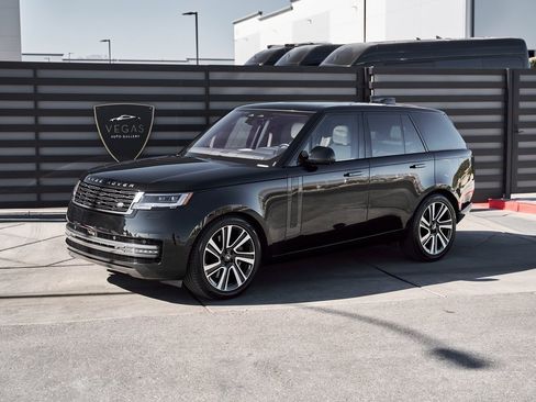 Used 2023 Land Rover Range Rover SE image 6