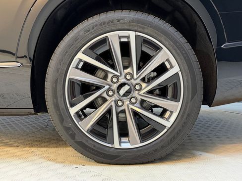 New 2026 Cadillac Vistiq Sport image 12