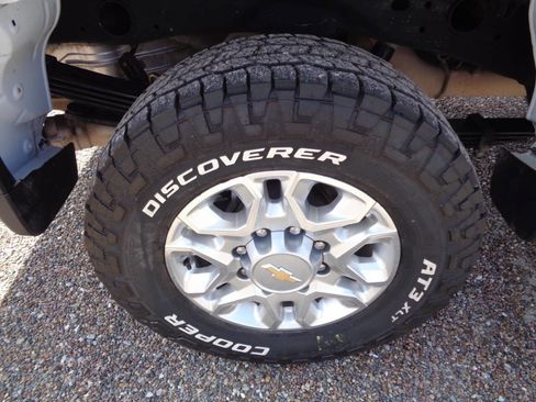 Used 2022 Chevrolet Silverado 2500 LT w/ Fleet Comfort Package image 31