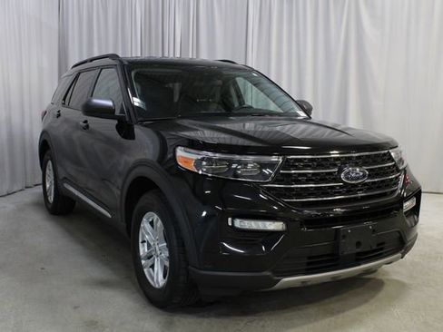 Used 2023 Ford Explorer XLT w/ Equipment Group 202A image 38