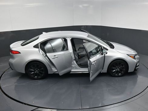 Used 2024 Toyota Corolla SE image 22
