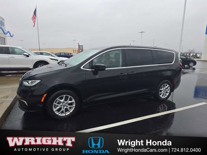 Used 2024 Chrysler Pacifica Touring-L