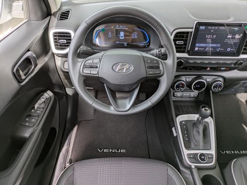 New 2026 Hyundai Venue SEL FWD image 16