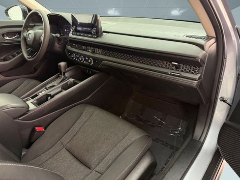Used 2025 Honda Accord SE image 26