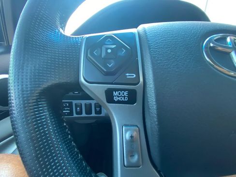 Used 2014 Toyota Tacoma 4x4 Double Cab w/ TRD Sport Package image 19