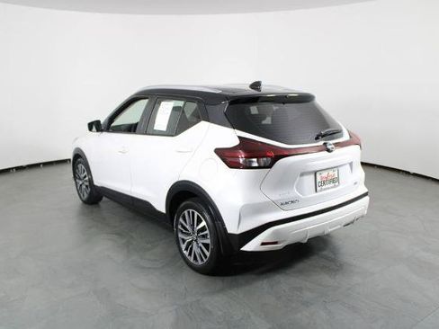 Certified 2023 Nissan Kicks SV FWD image 4